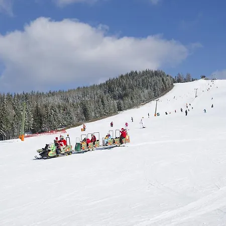 アパート Alpe-adria *