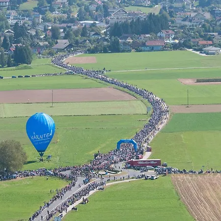 アパート Alpe-adria